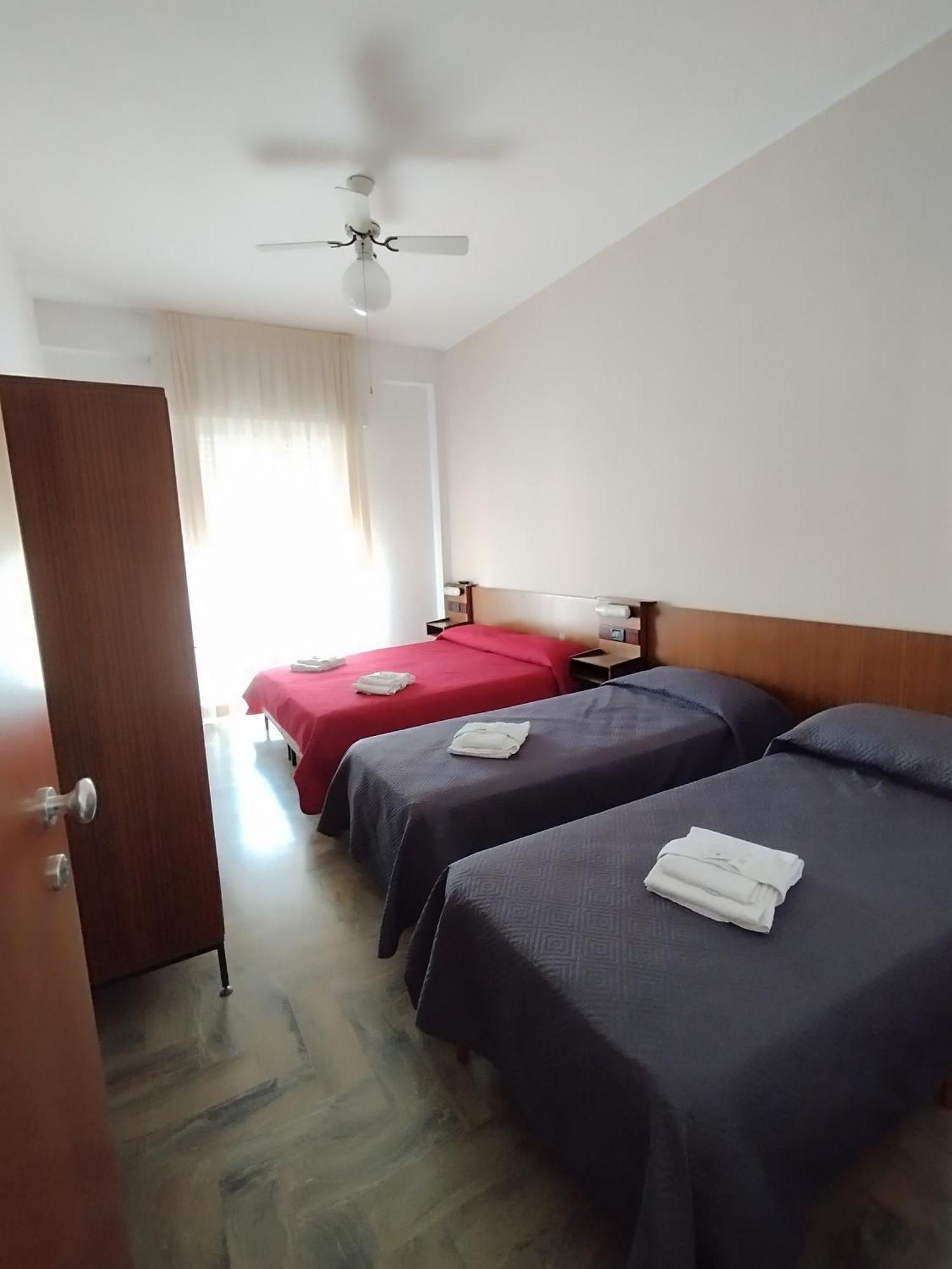 Hotel Luca Rimini Exterior photo